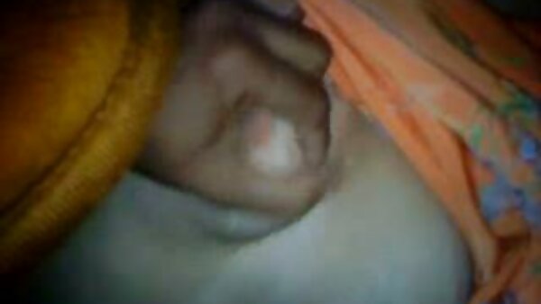 Banci berambut gelap yang sangat seksi dan panas digerudi kuat video lucah hd