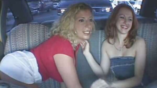 Adegan lesbian yang mengagumkan dengan Vanessa Kelly dan video lucah kanak kanak Tyla