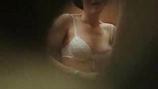 blowlerina amatur mendapat videolucah malay fucked doggy kasar selepas menghisap zakar yang kuat
