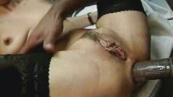 Berambut perang penumbuk menghulurkan pussy beliau tidak pernah lucah janda puas si rambut coklat lesbian gf
